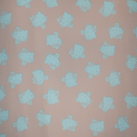 Hello Kitty X Forever 21 Sleeveless Blouse. - Picture 2 of 4